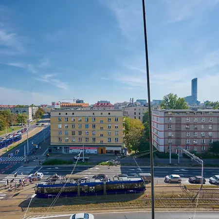 Cozy With Amazing View Of The By Renters Apartman