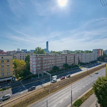 Cozy With Amazing View Of The By Renters Wrocław